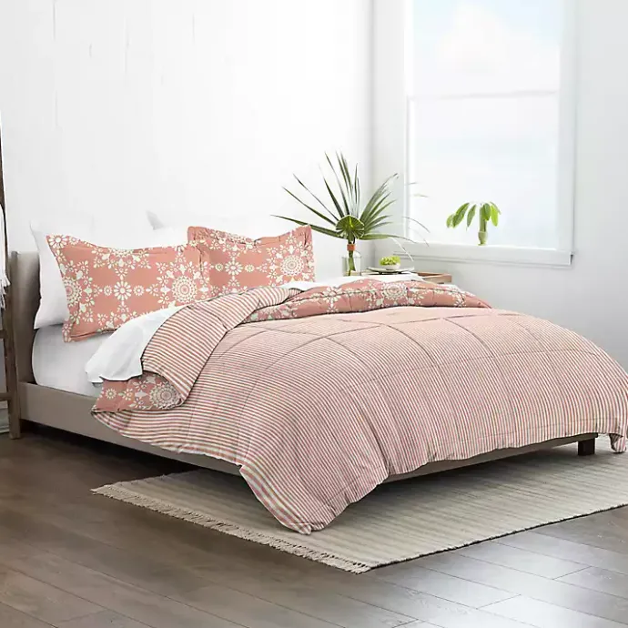 Kirklands Home Clay Daisy Medallion Queen 3-pc. Comforter Set Orange