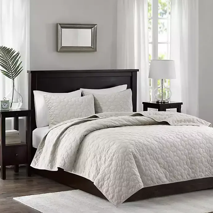 New Kirklands Home Faux Velvet California King 3-pc. Coverlet Set White