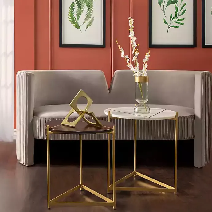 New Kirklands Home Metal Linked Squares Sculpture Gold