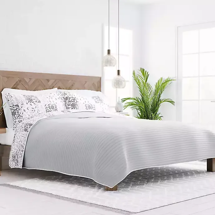 Best Kirklands Home Gray Patchwork Reversible 3-pc. King Quilt Set