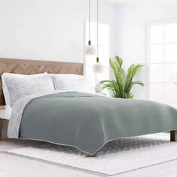 Sale Kirklands Home Green Scalloped Reversible 2-pc. Twin Quilt Set