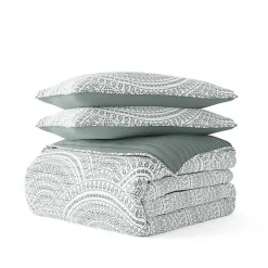 Hot Kirklands Home Green Scalloped Reversible 3-pc. Queen Quilt Set