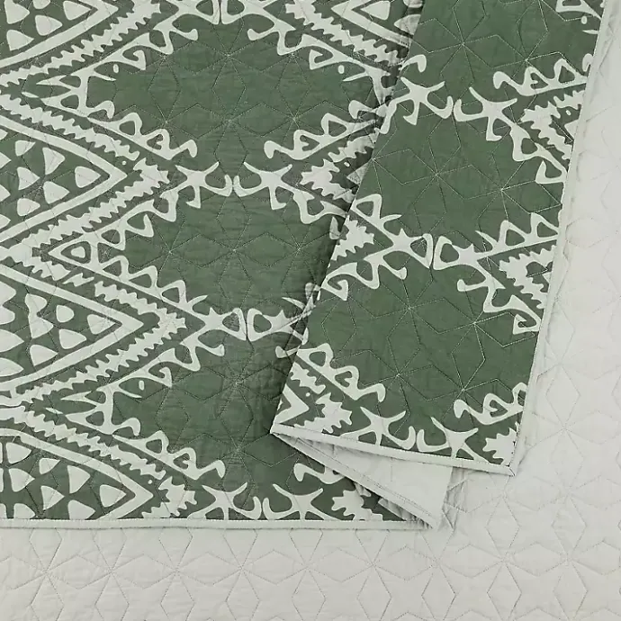 New Kirklands Home Justina Blakeney Aisha King Quilt Set Green