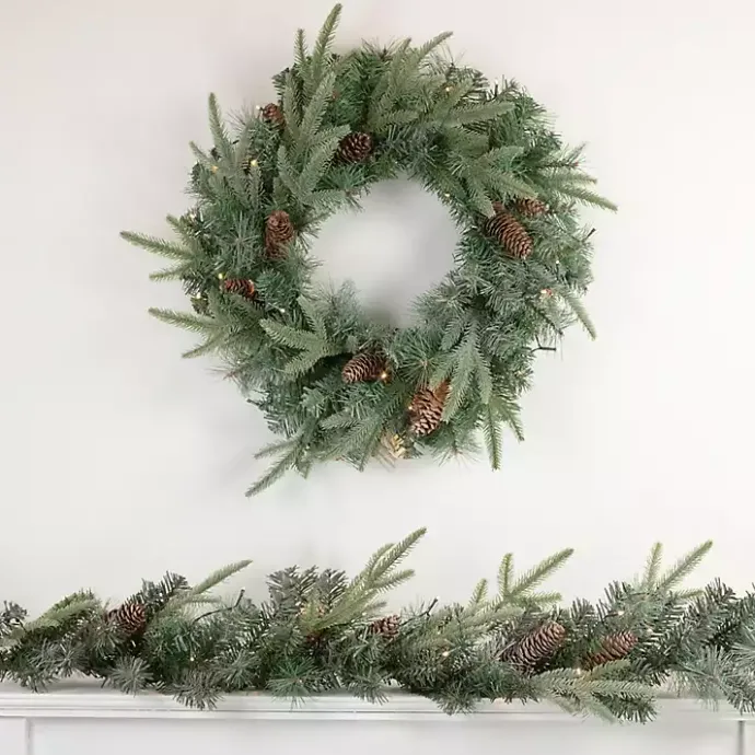New Kirklands Home Pre-Lit Mixed Pinecones Wreath Green