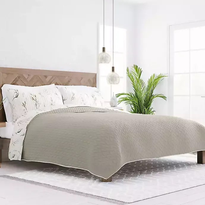 Kirklands Home Watercolor Leaves Reversible 3-pc. King Quilt Set