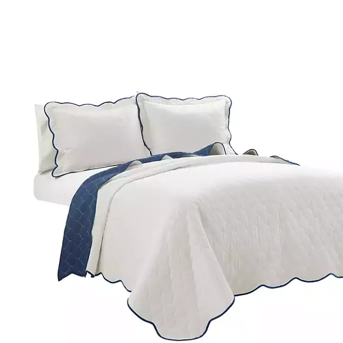 Clearance Kirklands Home White and Navy Scallop 3-pc. Full/Queen Quilt Set
